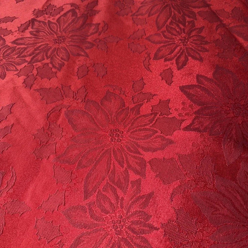 VTG JCPENNEY Home Collection‎ Christmas Poinsettia Scroll Tablecloth Round 66